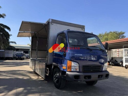 Xe Hyundai N650LE 3T5 Thùng Kín Cánh Dơi