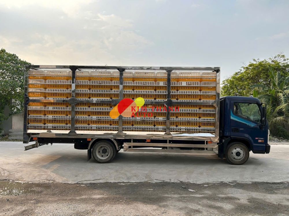 Xe Hyundai EX11XL 6 Tấn Chở Gia Cầm 6m3 - Ảnh 3